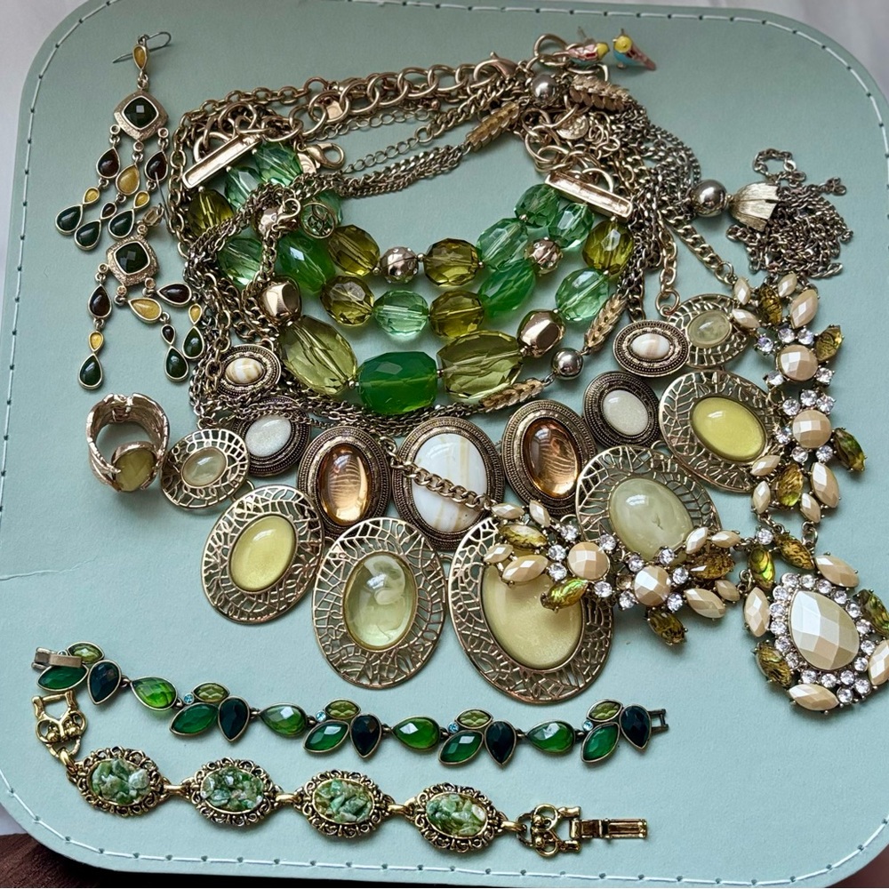 Retro & Vintage Style Jewelry Grab Bag - 9 Pieces - Banana Republic, Chico’s